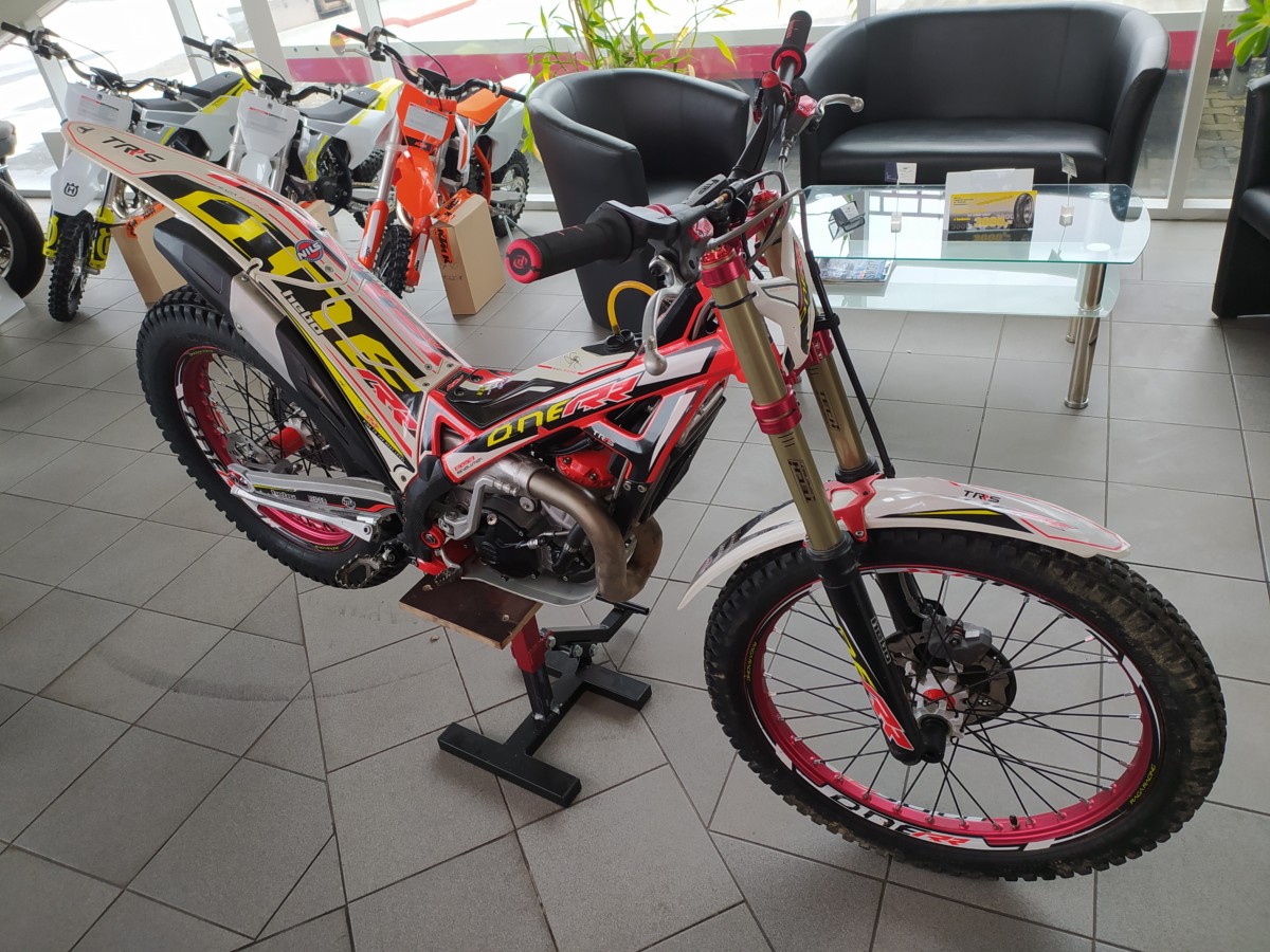 TRS One 300 Raga Racing – rkn-auto.cz